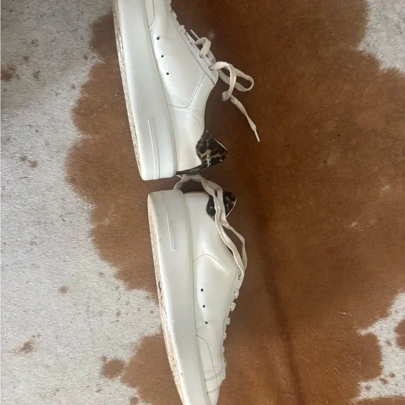 Authentic GG White Sneakers with Animal Print Accent - Picture 3 of 4